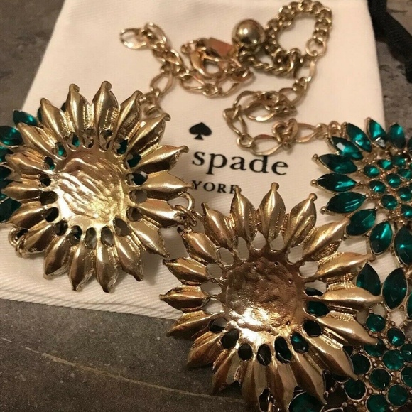 NEW Kate Spade Emerald Green Star Flower Necklace - Picture 6 of 8